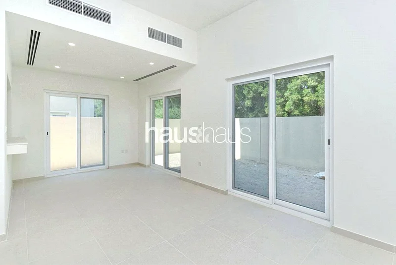 Large Plot | Notice Given | Private Garden63214881898242114