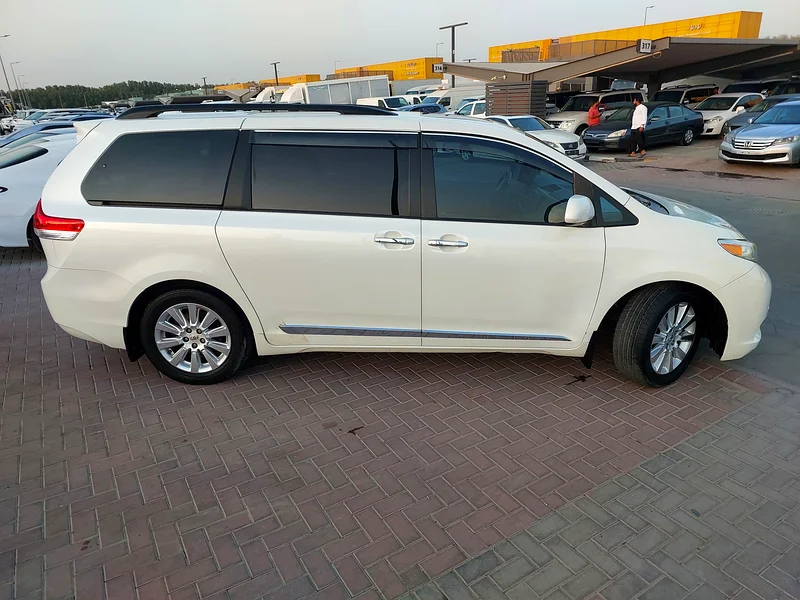 Toyota Sienna American 2011 full limited63148650066307113