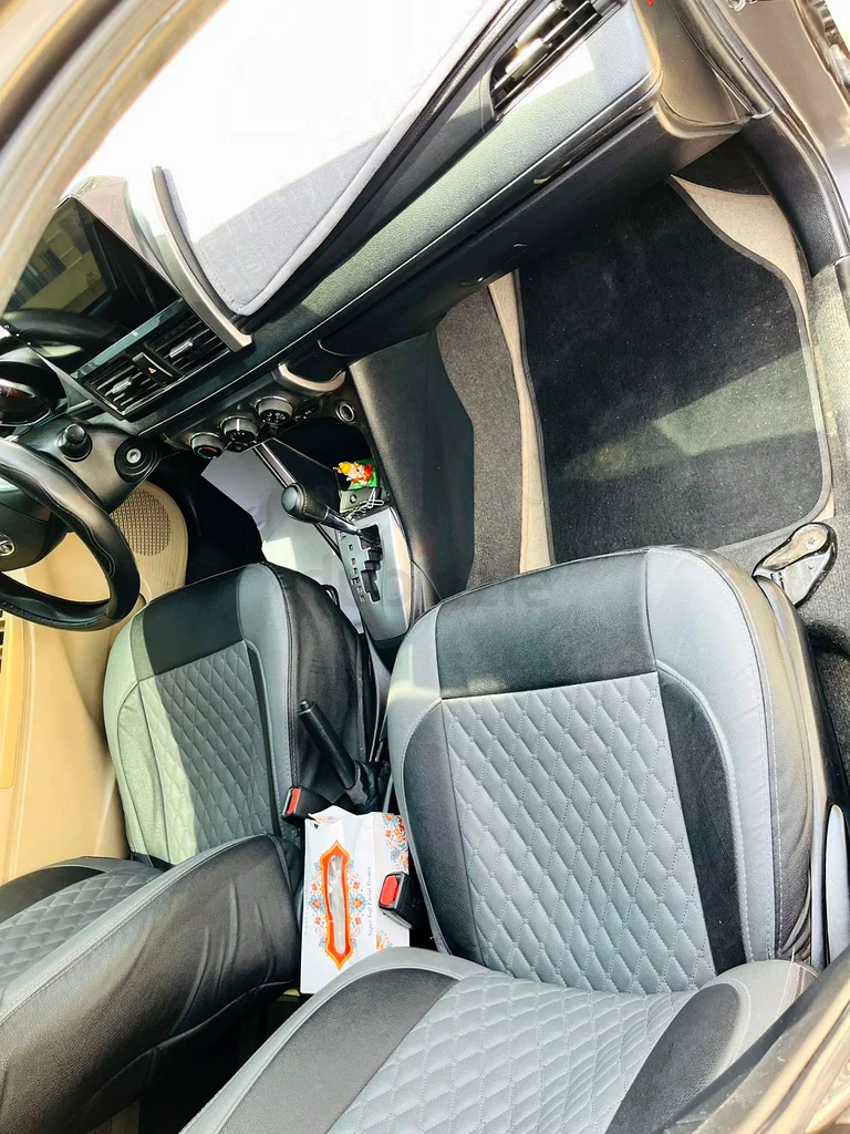 2015 Toyota Yaris SE Hatchback | Only 26,641 km | Family Used | Excellent Condition63147688204673114