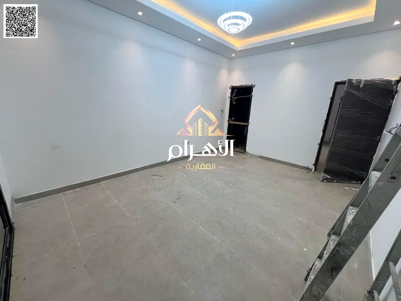 :🏡فيلا حديثة للبيع في الحيلو 2 - 5 غرف نوم رئيسية بتصميم عصري، متضمنة رسوم التسجيل ونقل الملكية63900924497026113