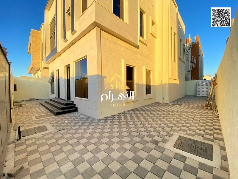 Luxury villa with a full stone facade, including registration fees, with super deluxe finishes at an ideal price, freehold for all nationalities63901264501889111