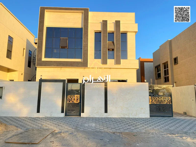 Luxury villa with a full stone facade, including registration fees, with super deluxe finishes at an ideal price, freehold for all nationalities63901264501889110