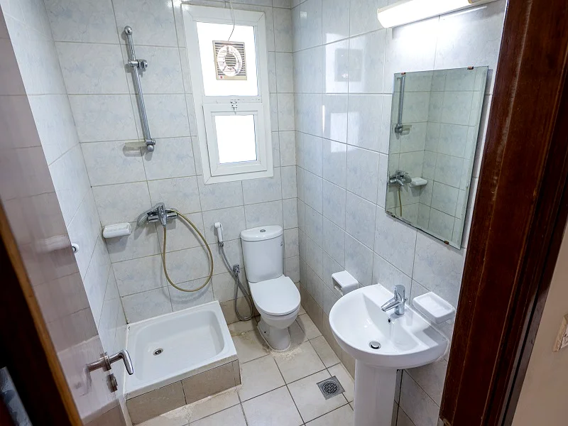 متوفر سكن لكبار العمال في مصفح64061932434946112