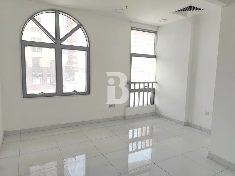 FULLY FITTED | OPEN LAYOUT | BRIGHT | EASY PARKING63165233718147113