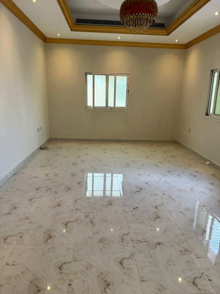 فيلا فاخرة للبيع في النوف 363191566116354112