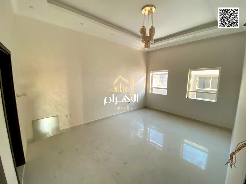 Directly from the owner, including registration fees, with bank facilities, freehold for life and for all nationalities63902225283585112