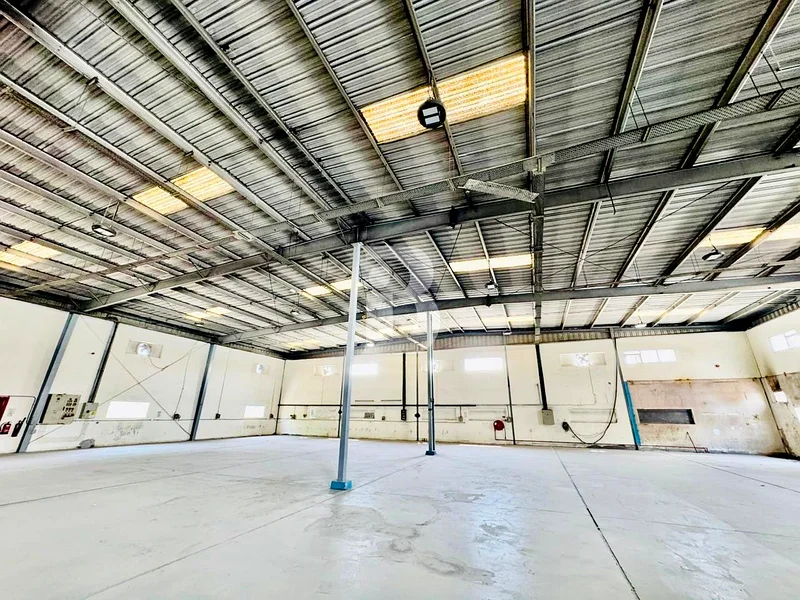 HUGE WAREHOUSE | 100KW | VACANT63165235714690114