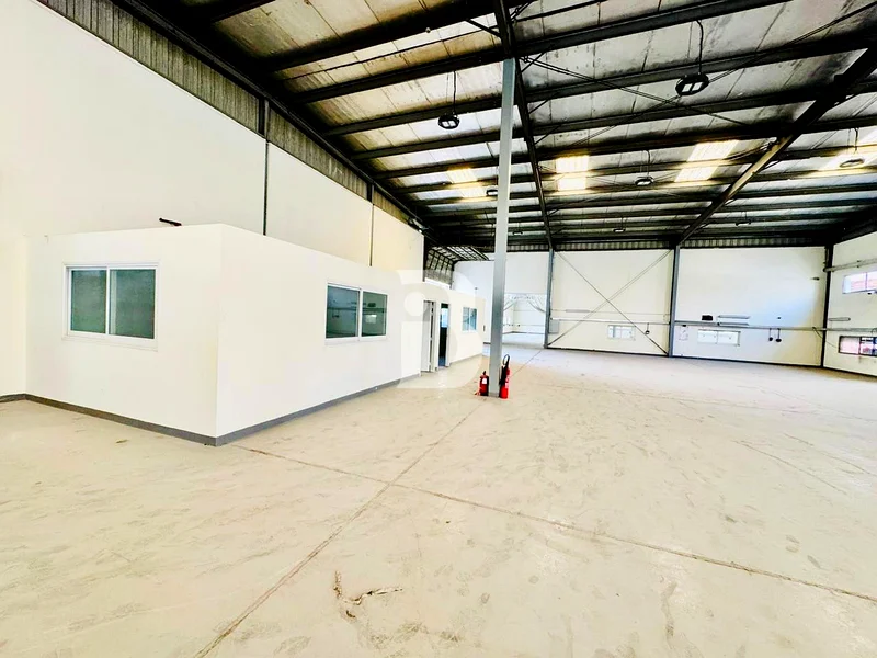 HUGE WAREHOUSE | 100KW | VACANT63165235714690112