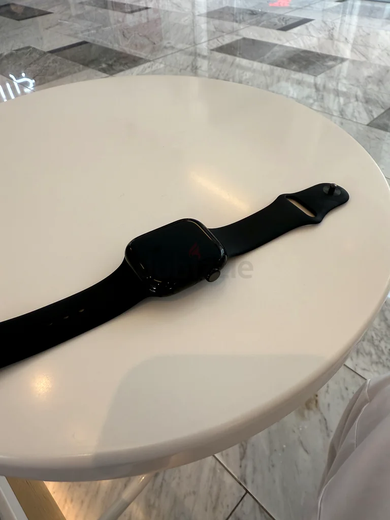 Apple Watch Series 10 GPS 42mm – Jet Black – Brand New Condition63262933342595111