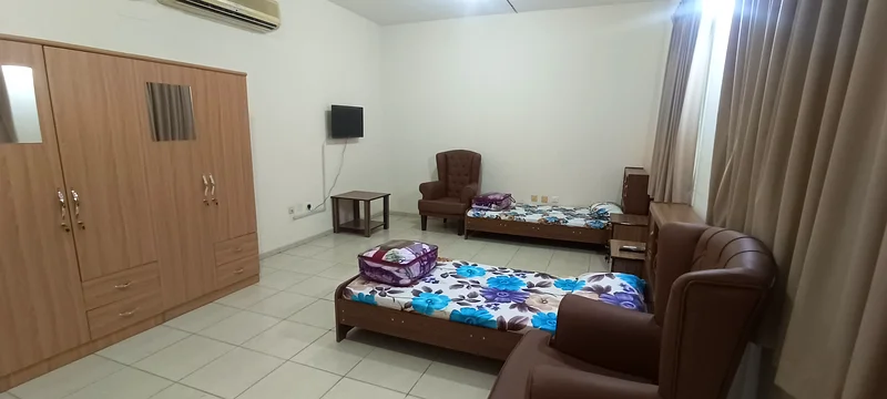 مأوى معسكر العمالة في منطقة مصفح الصناعية63267327767042111