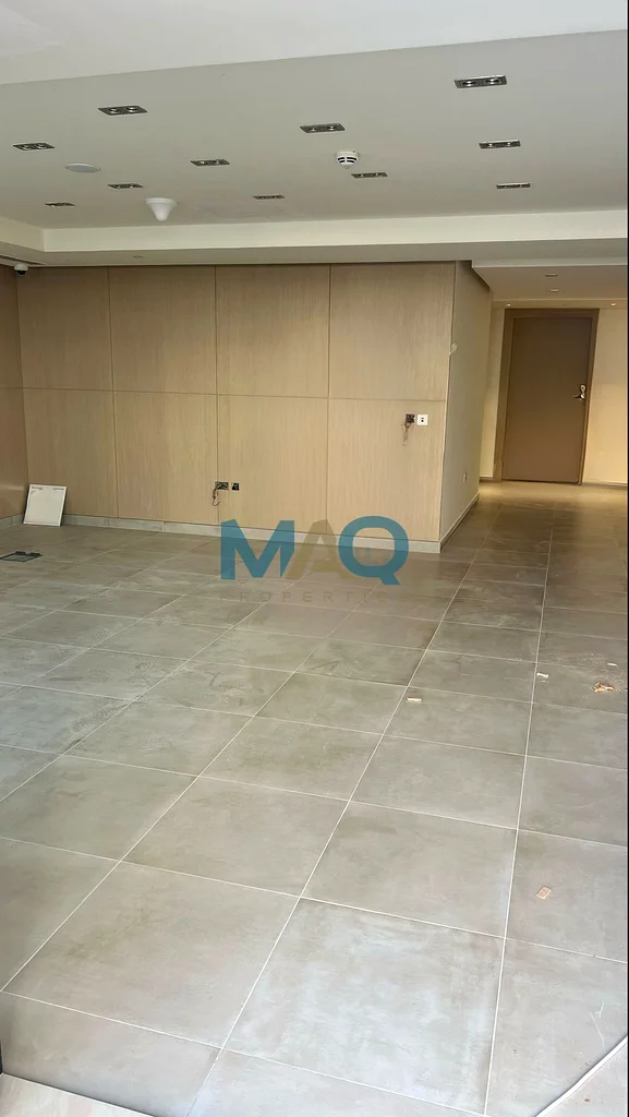 منظر إنتركونتيننتال | طابق عالي | إعادة بيع63864396248195113