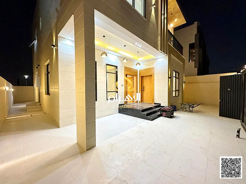 Directly from the owner, a luxurious villa, including registration fees, air conditioners, electricity, water, and air conditioners. Negotiable. Freeh63902430046593113