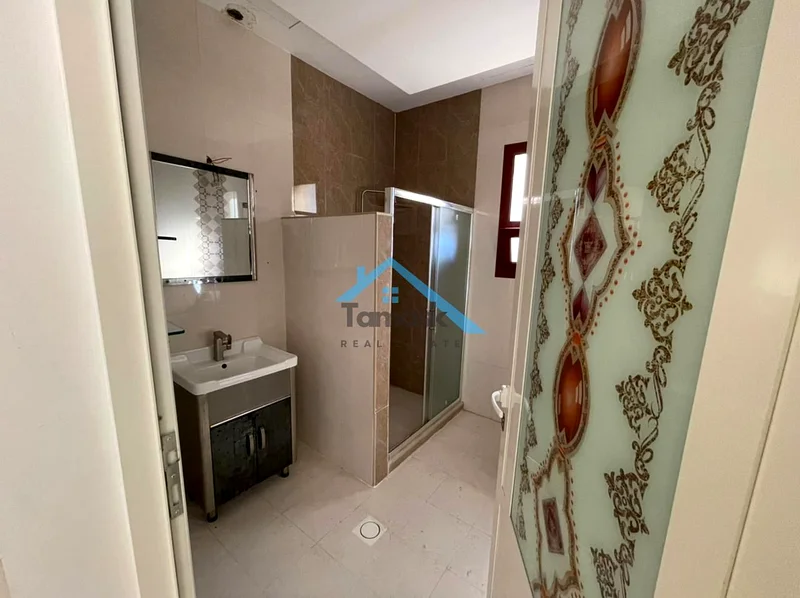 فيلا فاخرة مكونة من 7 غرف نوم للإيجار في الخوانيج | حديقة واسعة | موقع متميز62937619071491112
