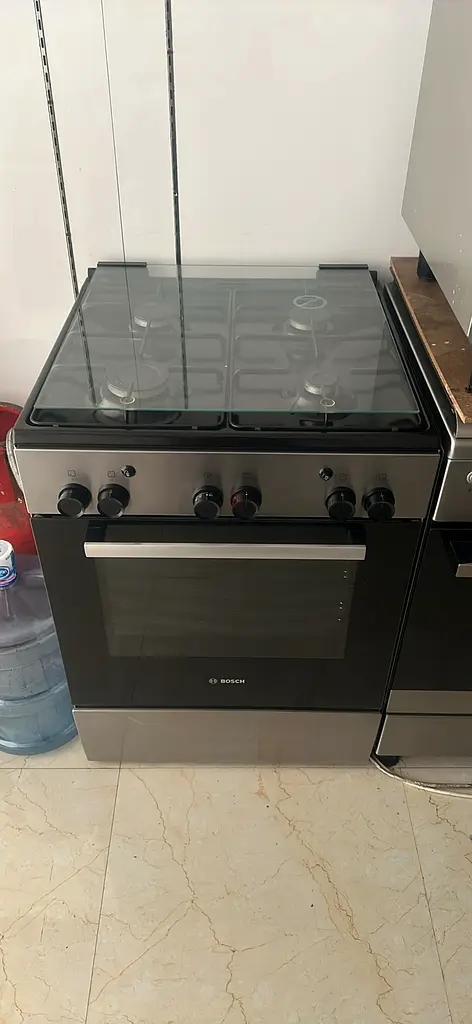Bosch full gas stove 60/60 cm size