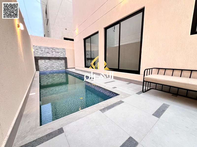For sale, a villa with an inclusive price, including electricity, water, and air conditioning. It is negotiable. It has a large courtyard. Freehold fo63900608568321114