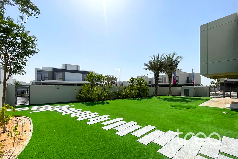 Brand New | Landscaped | Chiller Free63751581440899112