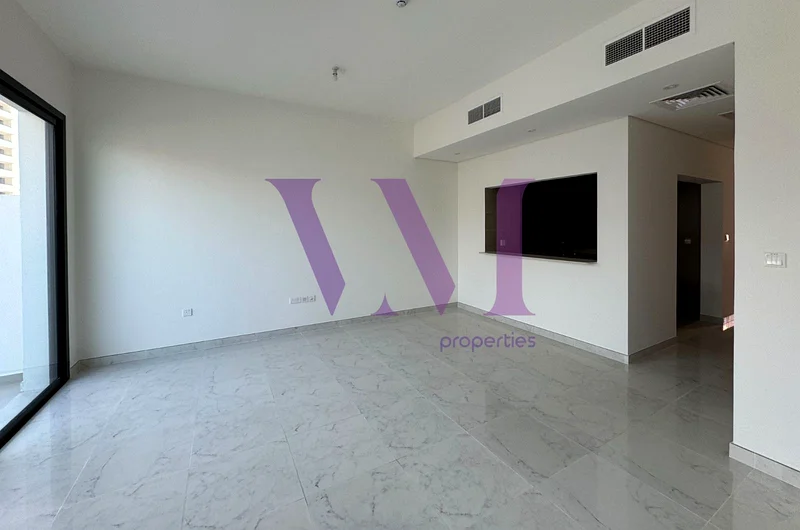 شقة رائعة مكونة من غرفتي نوم مع غرفة خادمة | جديدة تمامًا | السعر الأصلي63864396401795112
