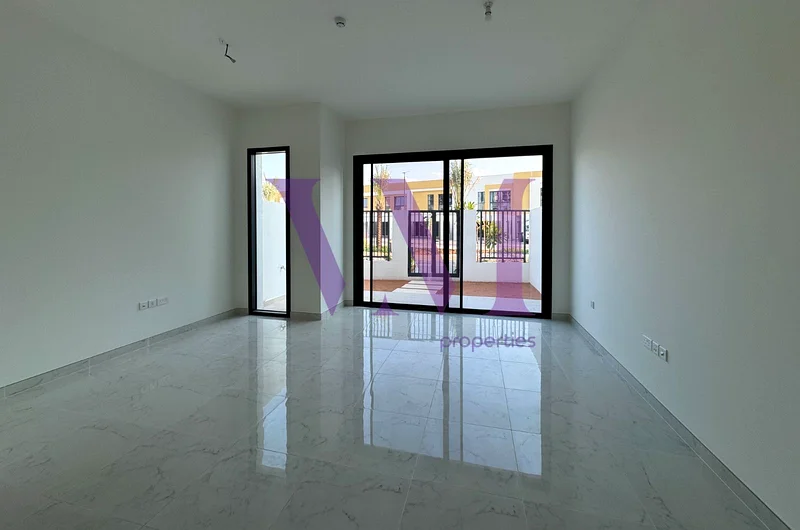 شقة رائعة مكونة من غرفتي نوم مع غرفة خادمة | جديدة تمامًا | السعر الأصلي63864396401795113