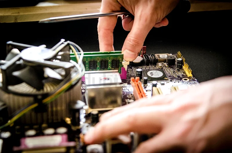 Computer Repair Service Dubai63220335169538112
