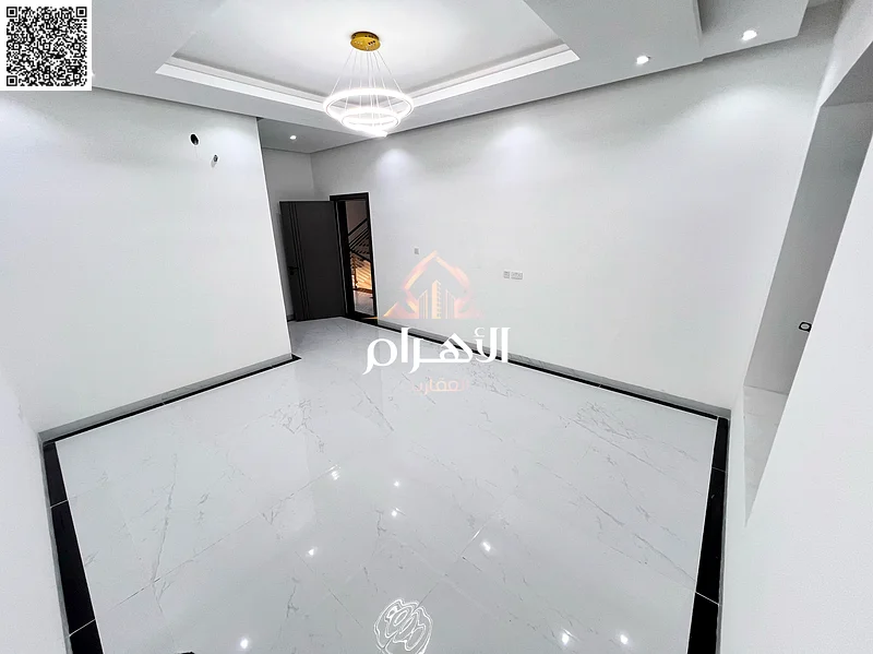 For sale: a villa with air conditioning included, two floors, barbecue area, large courtyard, freehold ownership available to all nationalities63251867969153114