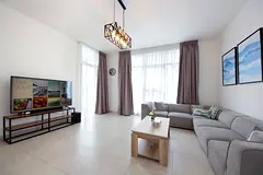 Holiday Home | No Commission | Utilities Included