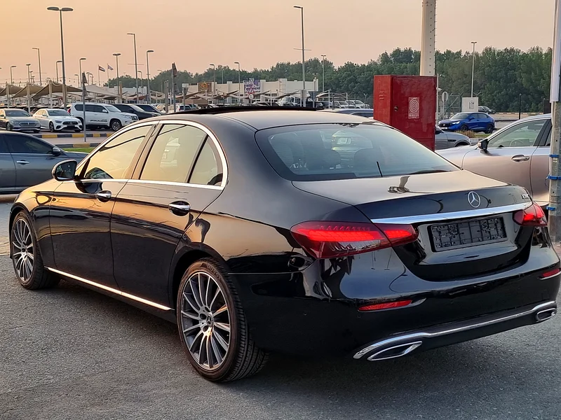 Mercedes-Benz E 300 AMG63161067304449114