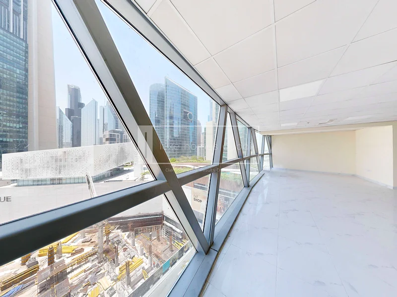 10.6% ROI | Fitted | Exclusive | Vacant Office631857140403231125