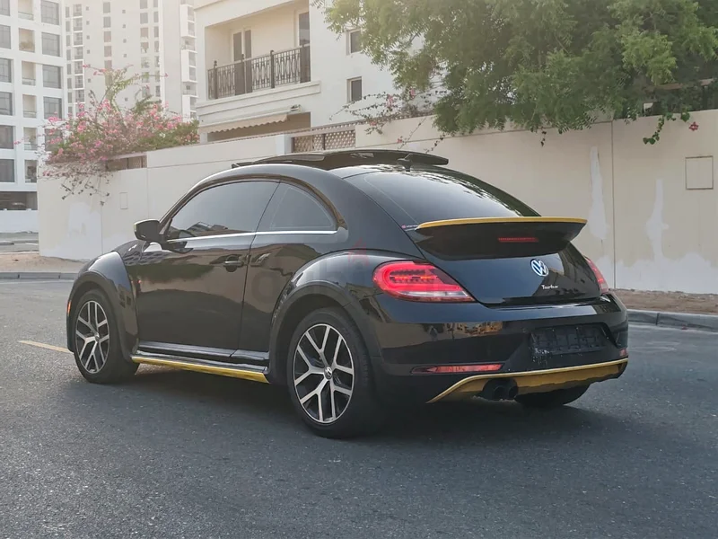 volkswagen beetle 2016 dune edition (Baby Porsche)63139214994817114
