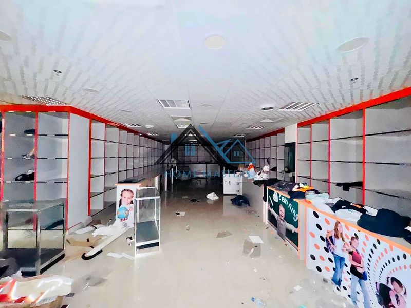 الشارع الرئيسي | الطابق السفلي | موقع متميز63168501821826114