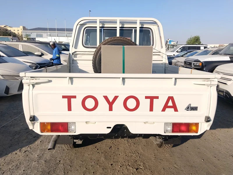TOYOTA LAND CRUISER LC79DC 4.2D 202563137336745346111