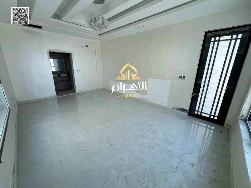 Directly from the owner, a luxurious villa, including registration fees, negotiable, freehold for life, for all nationalities63901798487553114