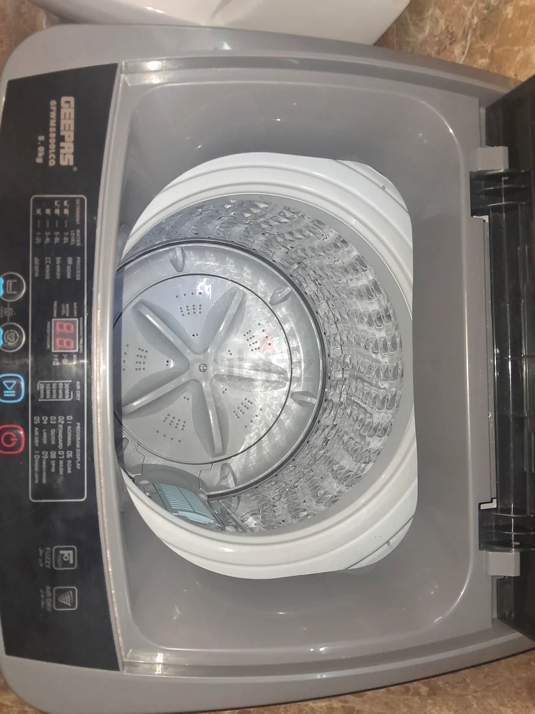 Effortless Washing with Geepas Mini Washing Machine - 5 kg!63169940120579113
