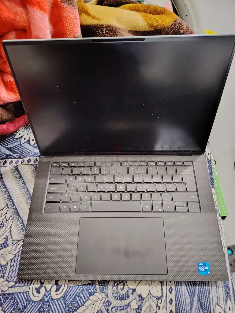 Dell precision 5560 i7 11 gen63255527218563111