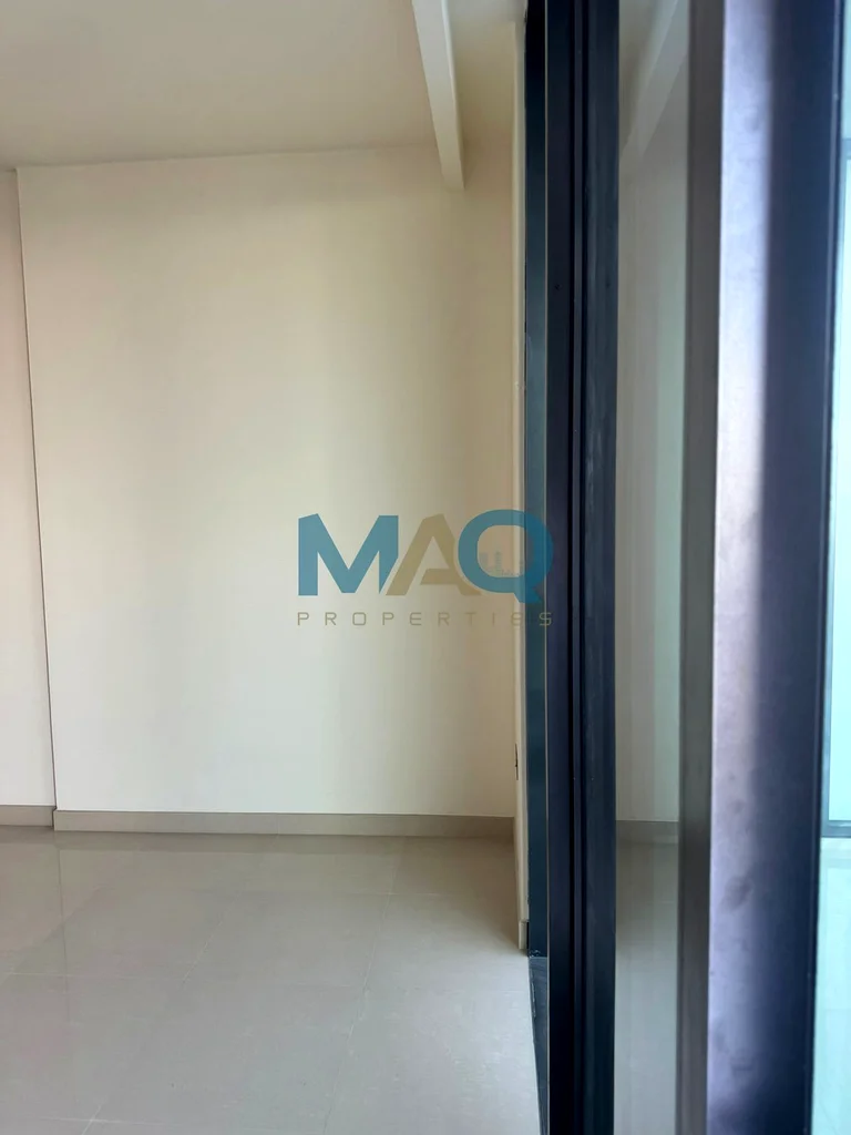 إعادة بيع | بالقرب من HO | صفقة للمستثمرين | طابق متوسط63864396266625114
