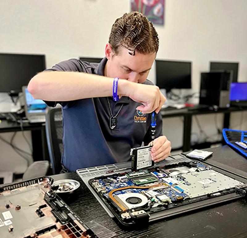 Computer Repair Service Dubai63220335169538111