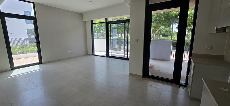 Corner Unit, Single Row, Next to park63238573196289113