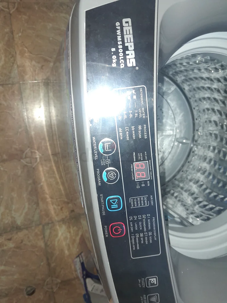 Effortless Washing with Geepas Mini Washing Machine - 5 kg!63169940120579112