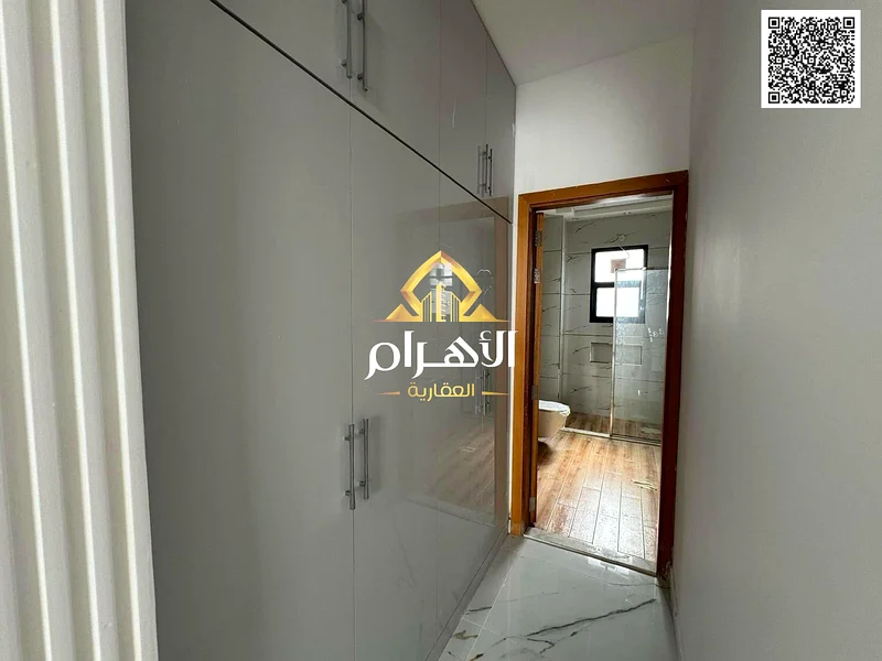 للبيع، فيلا فاخرة بثلاث غرف نوم رئيسية مع خزائن مدمجة وغرفة خادمة، تشمل رسوم التسجيل.63900924553859113