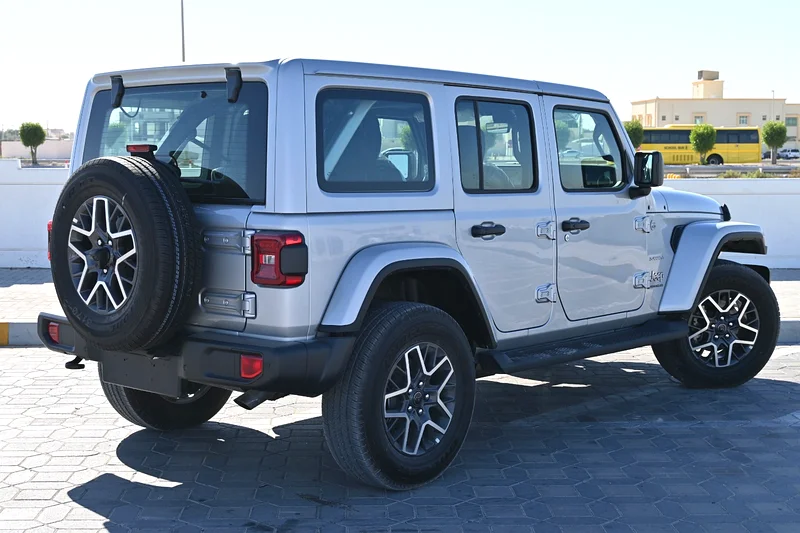 Jeep Wrangler SAHARA 2.0L - 4WD - 202463152288808322112