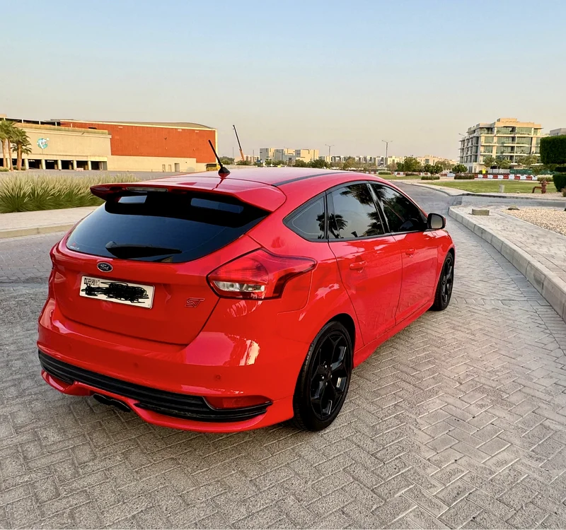 Excellent Condition – First Owner -LOW mileage – Dealer full service - Manual transmission63168029602945112