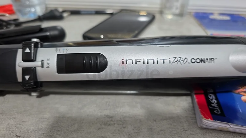 غيّر طريقة تصفيفك تمامًا: جهاز التصفيف بفرشاة Infiniti Pro63244213687811111