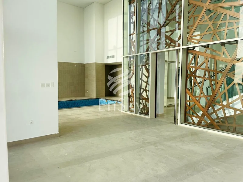 Luxurious Premium Triplex Penthouse| Private Pool63308842955266114