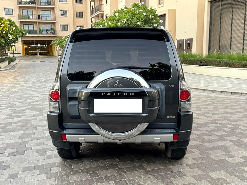 GULF SPECS 2011 MITSUBISHI PAJERO 2 DOOR 3.5LITRE V6 GLS63153228383489112