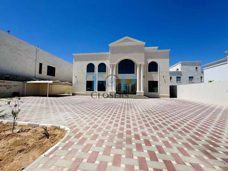 مدخل منفصل | خزائن مدمجة | فناء كبير633066176303371125