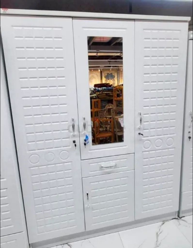 3 door cabinet