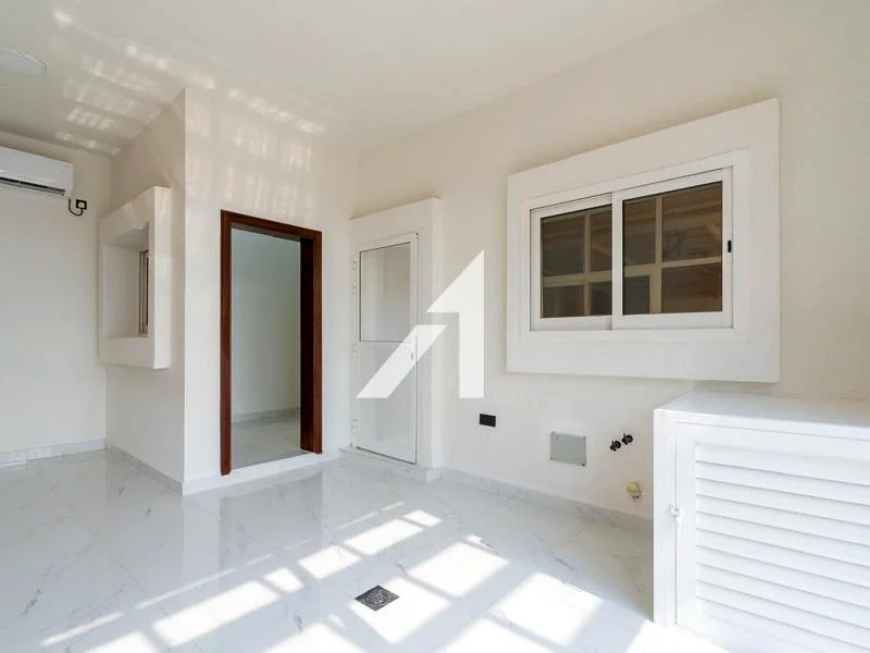 High-End Upgrades | Elegant Upgraded Home | Vacant63786538717185114