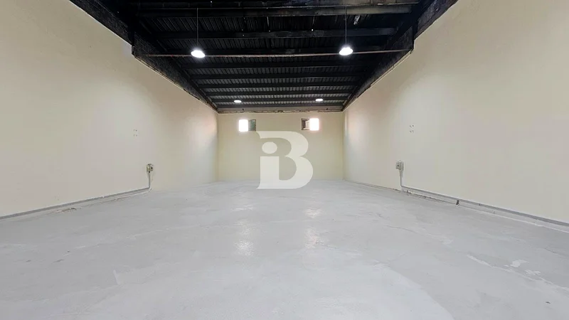 250 SQM Warehouse in Mussafah M40 for Business Use63165232148738112