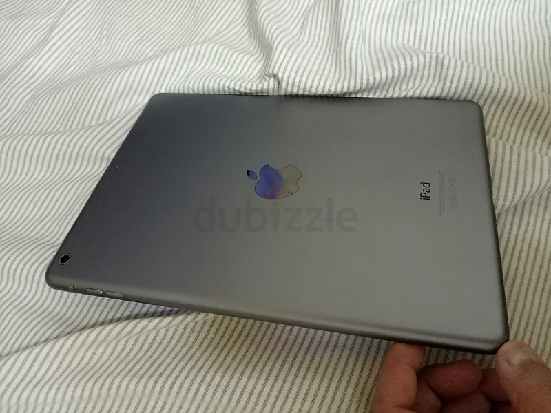 Apple iPad Air one 16 GB excellent condition63215378131715113