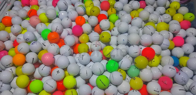 Vibrant Assorted Golf Balls – Perfect for Your Next Round!63198628746881112
