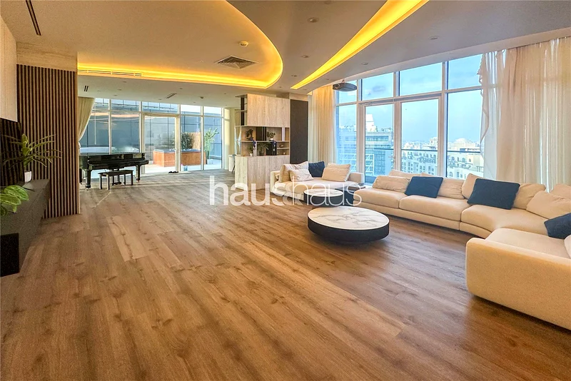 Penthouse | Dual View | Negotiable on Price63175714538370114
